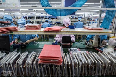 被智能手表解構的流動青春 一位95后流水線工人的數字身份戰